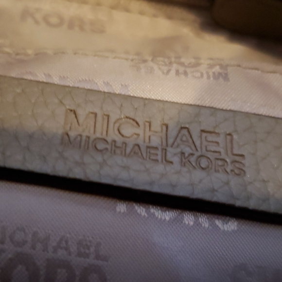 Michael Kors bag - Picture 7 of 10